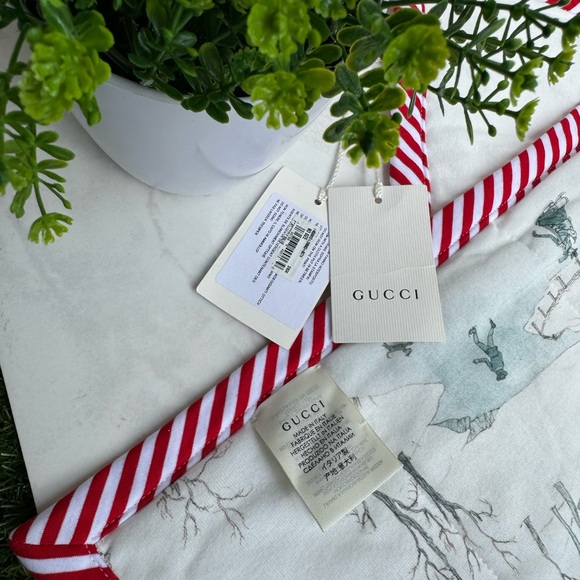 Gucci L'avevgle Par Amovr Baby Blanket New with tags $580 80 cm x 80 cm bedding - Picture 1 of 11